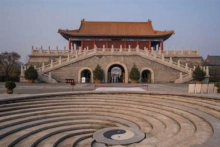 冲太岁可以用红色的东西吗,害太岁和冲太岁谁严重