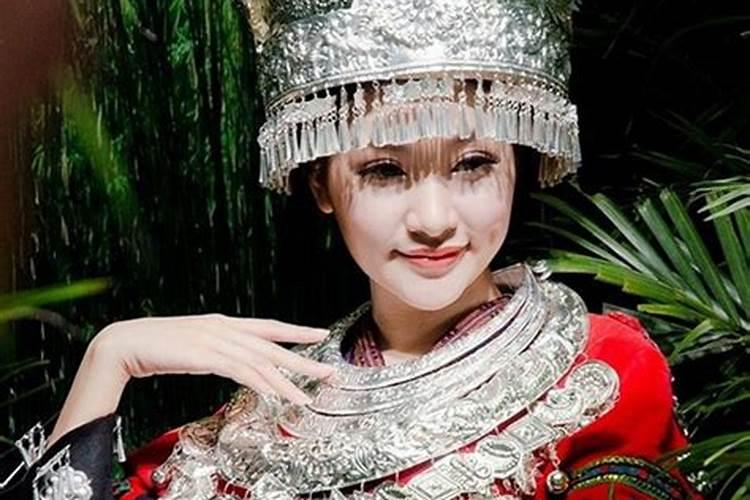 梦见陌生人头身分离的尸体的预兆