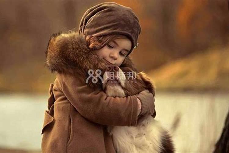 梦见女孩暧昧的预兆