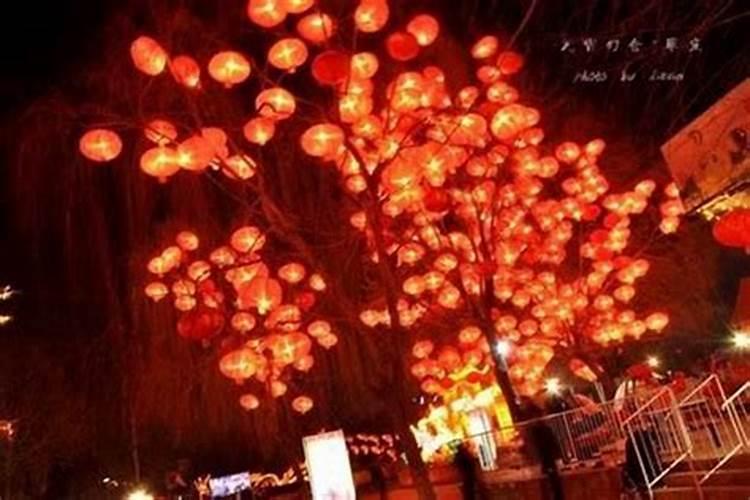 1960年正月初五的阳历是几月几号？是什么星座？