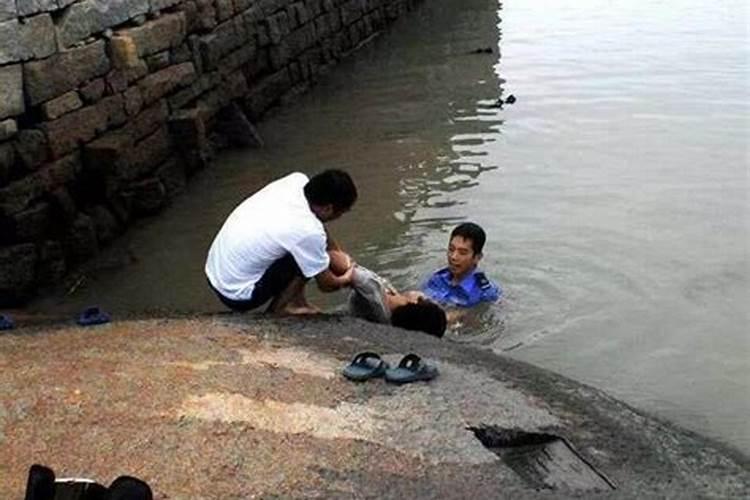 是不是本命年就是犯小人怎么办