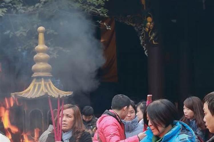 八月十五上供的香是三支吗 八月十五上供上几根香