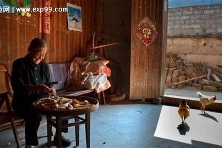 梦到去世的妈妈还活着是什么意思？