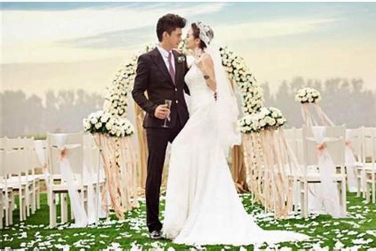 单身未婚女人梦见蛇