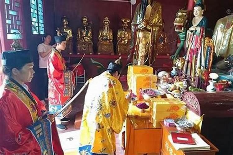 “白天不说人,晚上不说鬼”,这种说法有道理吗？