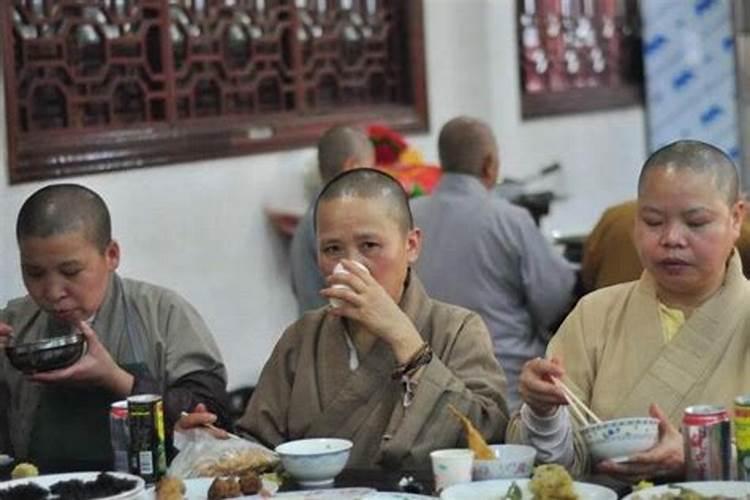 现在的尼姑干些什么？