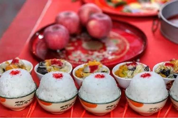 清明扫墓带几样贡品 清明扫墓带的贡品有哪些