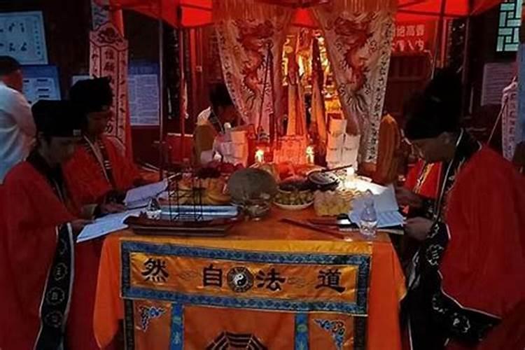 男士佩戴什么防小人迎贵人？