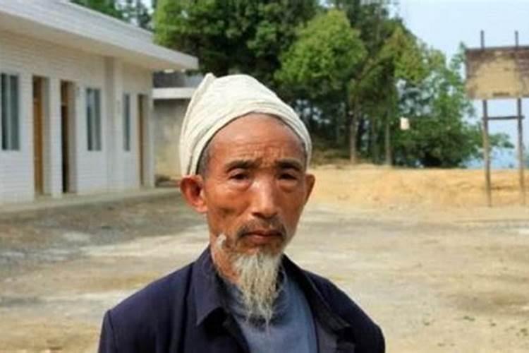 梦见自己亲叔叔