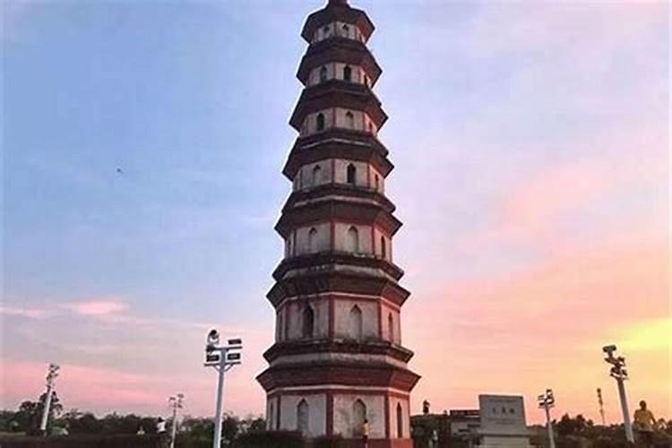 2025属龙犯太岁吗