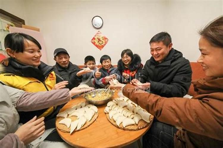 梦见大蟒蛇咬人是什么意思,梦见大蟒蛇咬别人