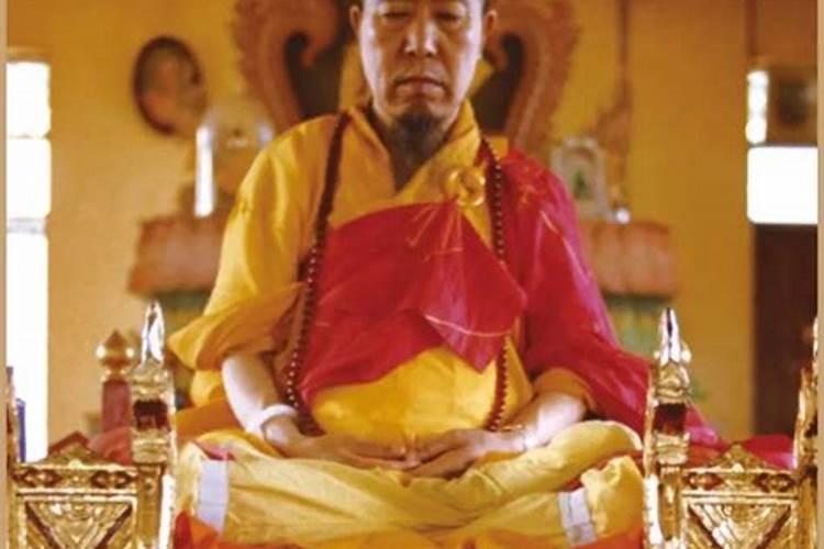 十八岁女生最近开始信佛教,我父亲六年前车祸去世,他的遗像还在我没舍得...