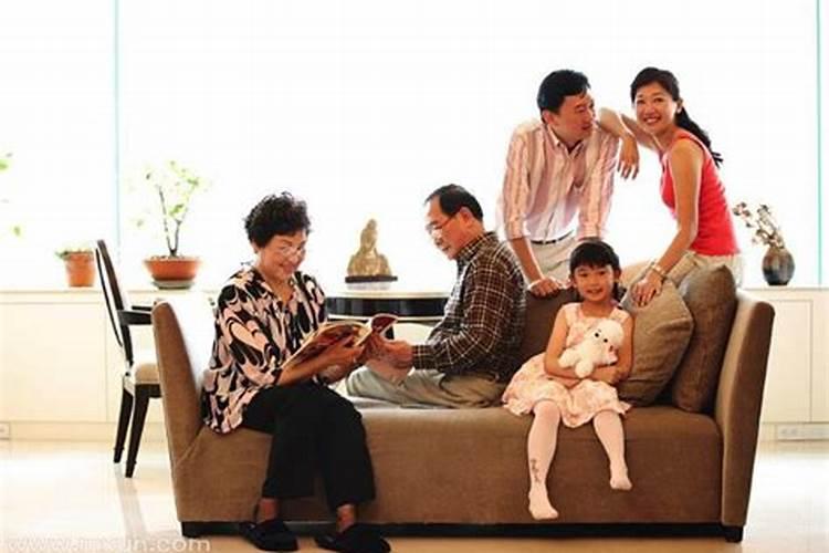 梦见家人聚到一块