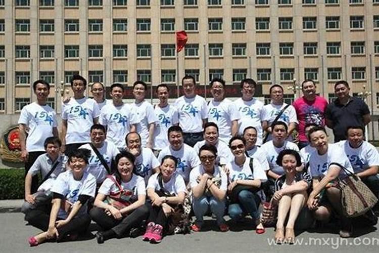梦见被多年不见的同学帮助的预兆
