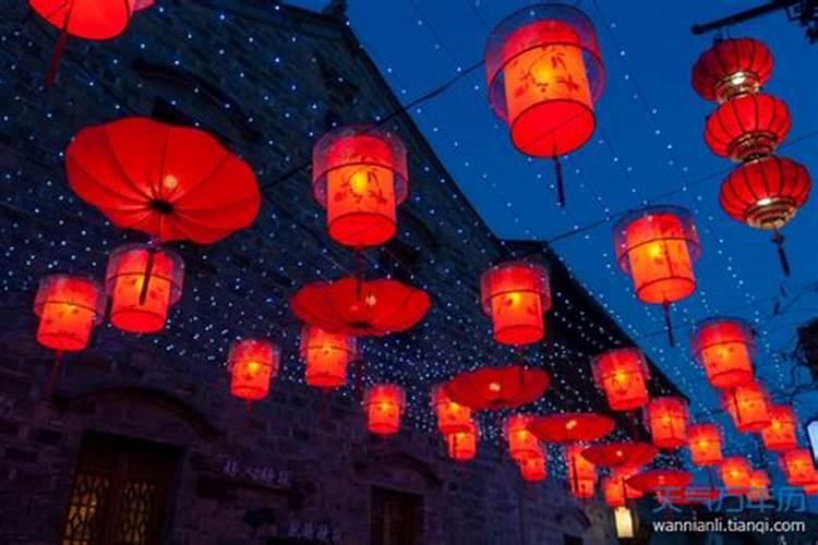乞巧节放莲花灯吗 乞巧节的来源是什么