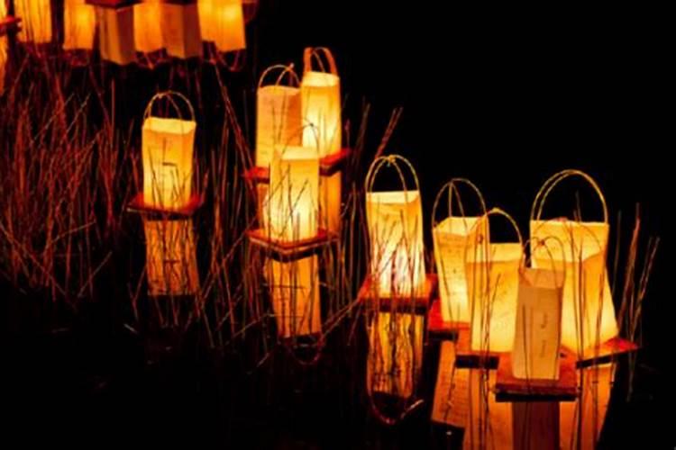中元节白天可以在路边烧纸的吗 中元节白天能在路边烧纸吗