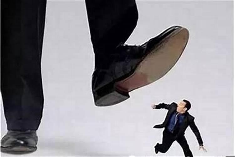 我是个很正直的人,最近几年犯小人!