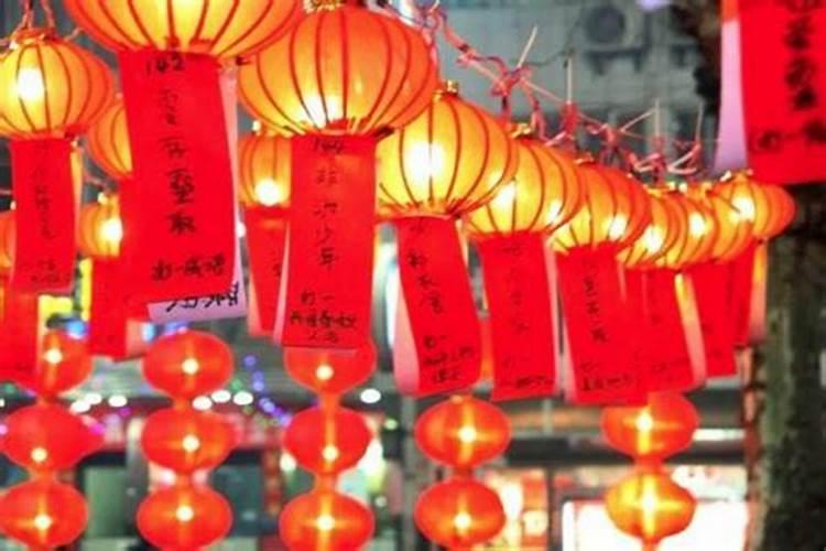 梦见死去的人穿自己的衣服的预兆