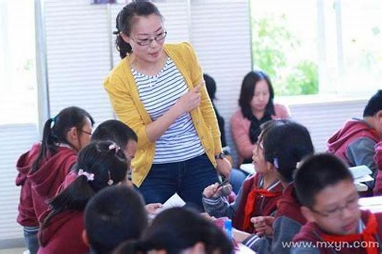梦见了女老师的预兆