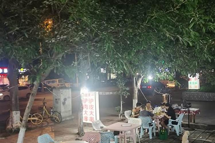 企业借用百姓土地用于走路,应该适用什么法律？