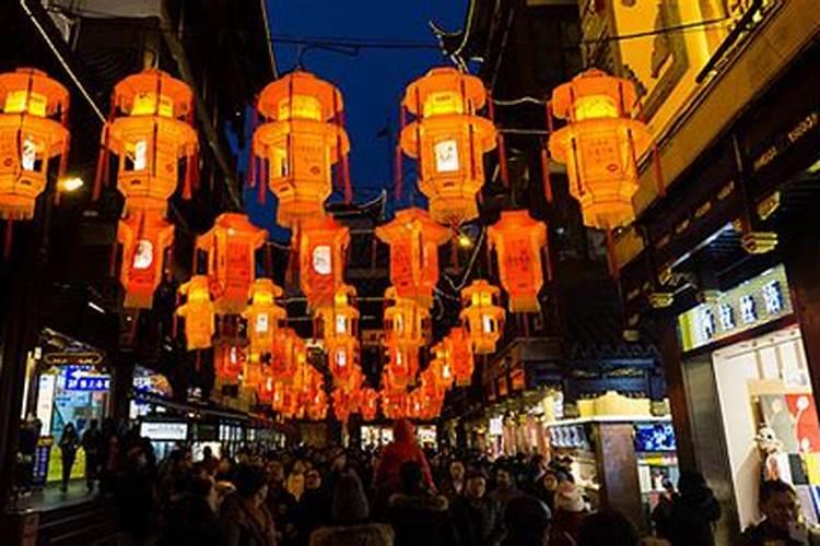 清明节是祭拜还是祭奠