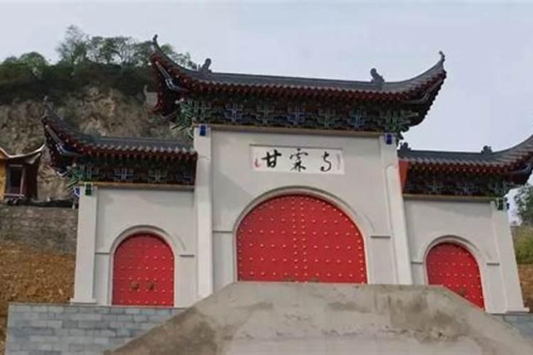 苗族的风俗