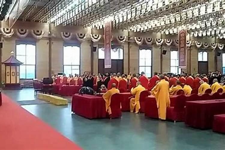 你怎么看“道士怒斥广东某公园雕像是垃圾”这件事