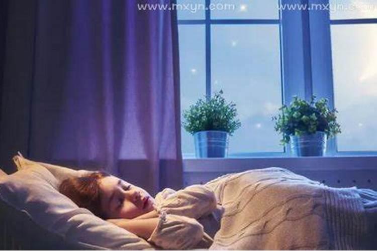 梦见有人夜闯进屋里的预兆