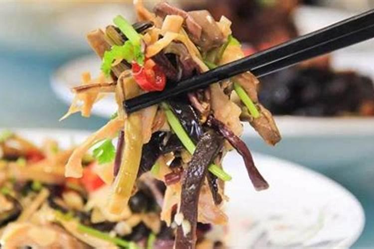 你好？我有点童子的事情 想请教你下 ？ 童子命的人很多吗？ 有人要帮我...