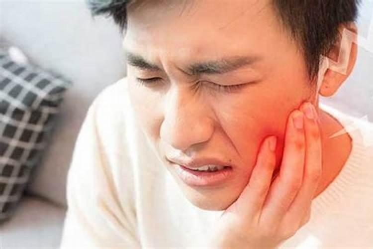 晚上梦到牙齿掉了怎么回事 晚上梦到牙齿掉了是什么意思