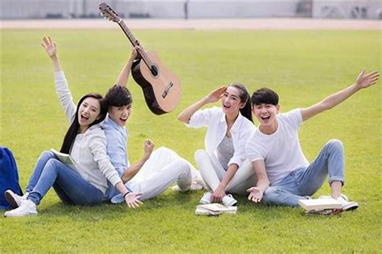 梦到同学聚会是什么预兆？
