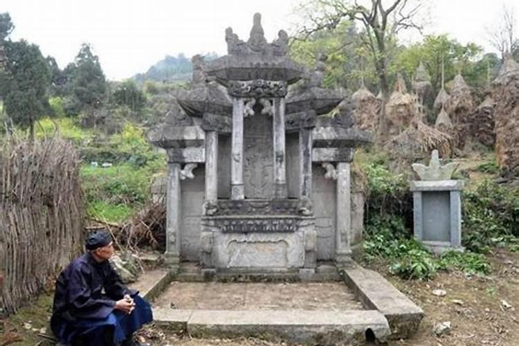 梦见自己和妻子去墓地的预兆