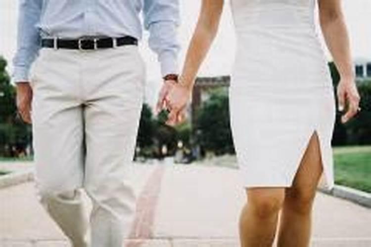 梦见自己女朋友和别人结婚了的预兆