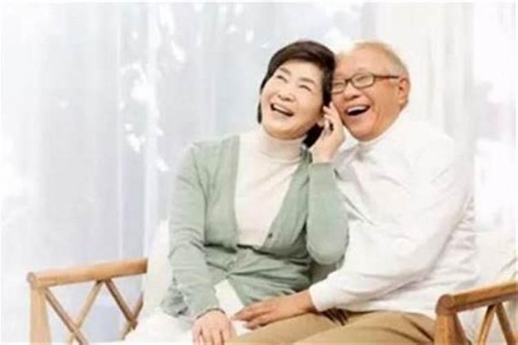 梦见母亲和我一起住