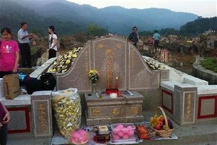 中元节当天还能上坟吗吗 中元节当天可以上坟吗