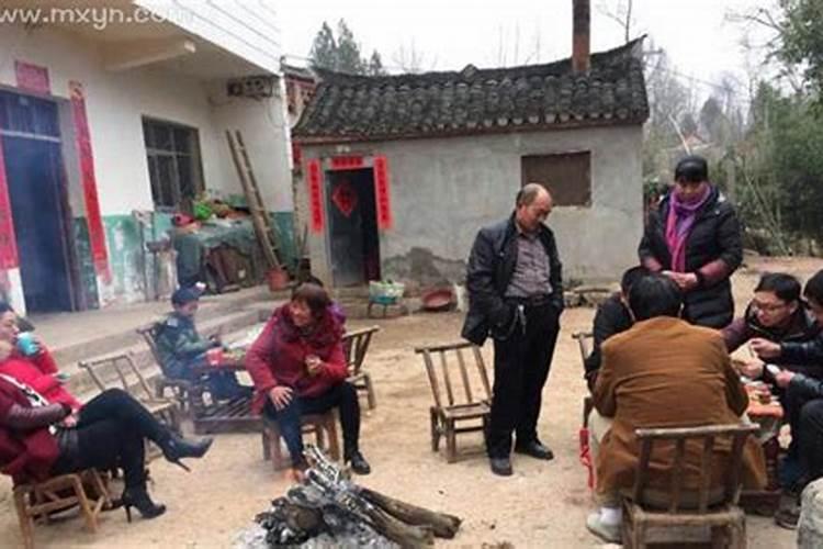 梦见好多亲戚来我家做客