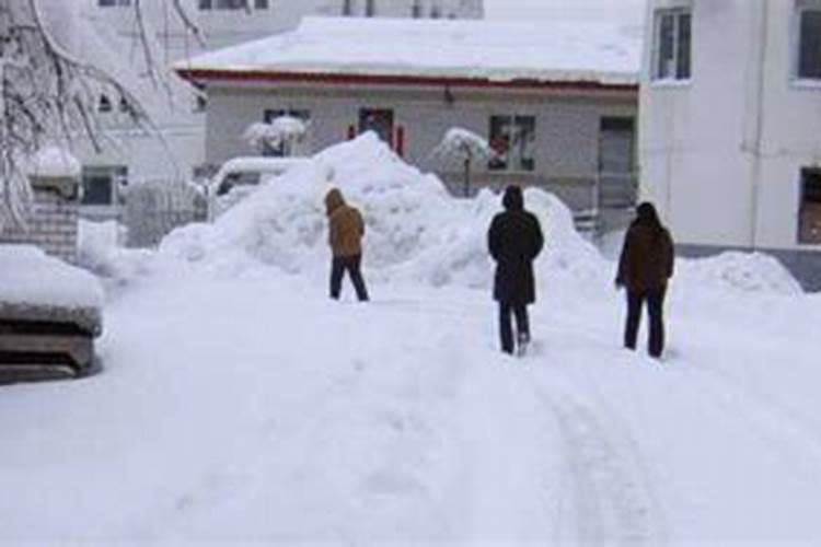 解梦梦见大雪是什么意思 周公解梦梦见大雪预兆什么