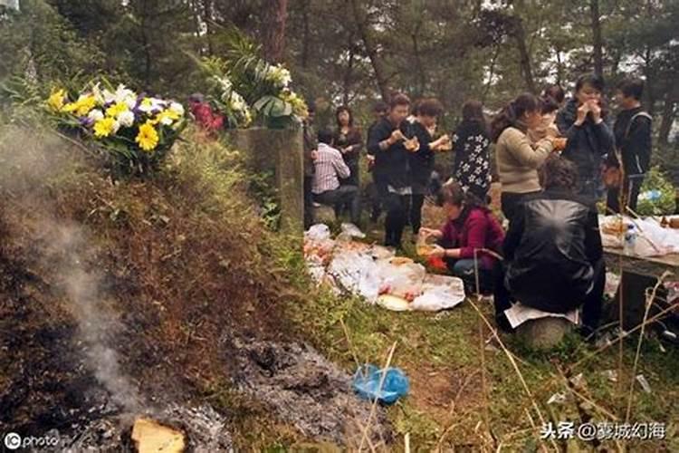 女人梦见红色的鞋子 女人梦见红色的鞋子寓意