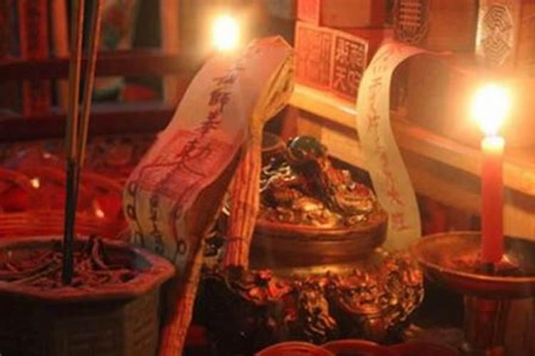 祭拜婴灵 给婴灵立神主牌 是要找神婆还是去什么庙里？求具体答案