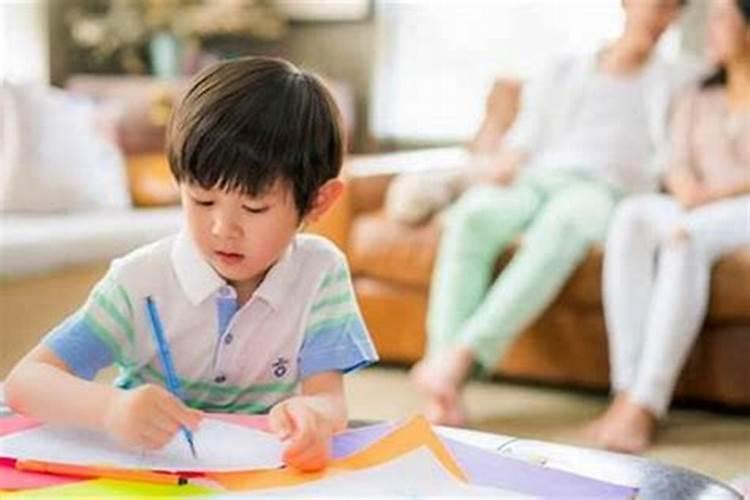 儿子已经25岁了,却梦见他小时候的样子是什么意思？
