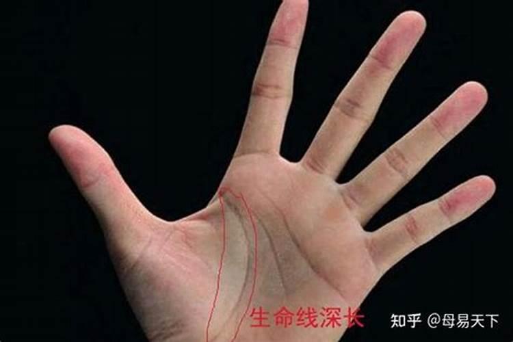 我手纹中的生命线非常短,只有一点,是不是说明我寿命很短呢？这个可以相...