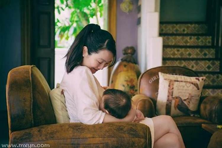 梦见孩子吃奶是什么预兆？