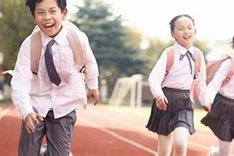 梦见和许多同学一起跑步的预兆