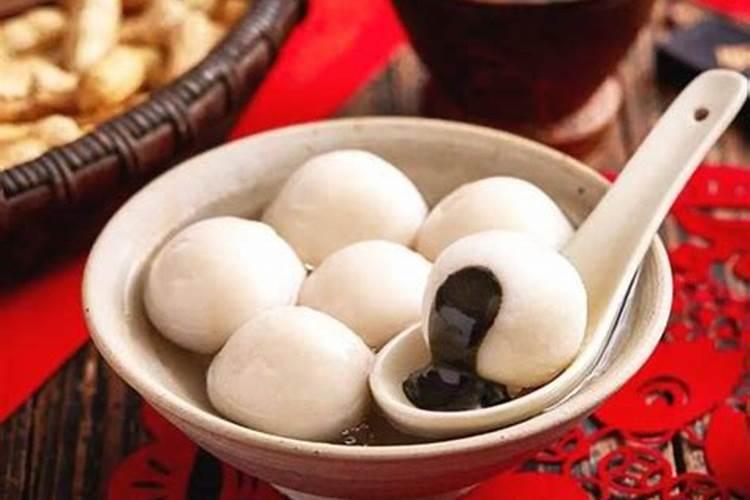 小年早上吃饺子还是晚上吃饺子
