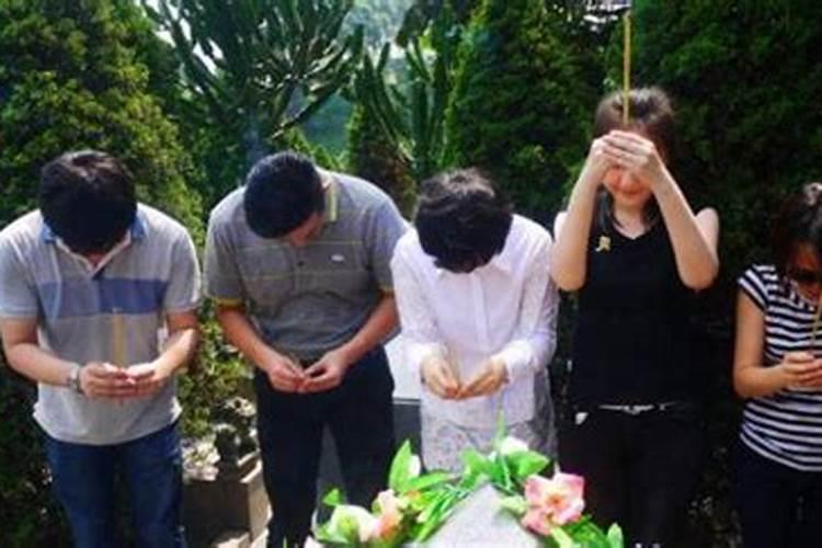 属鼠女和属蛇男的婚姻相配吗