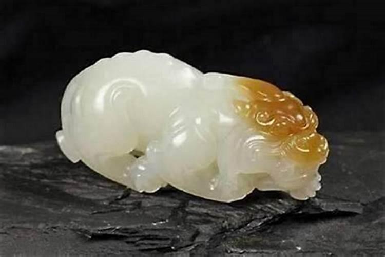 虎年本命年戴什么 虎年本命年戴什么首饰好