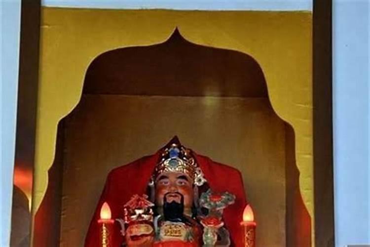财神挂哪个方向好