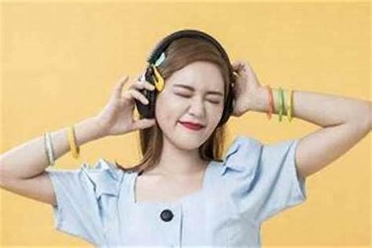 女的辟邪防小人戴什么？