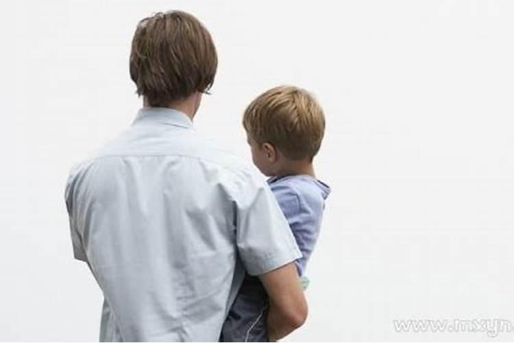 梦见抱着爸妈哭