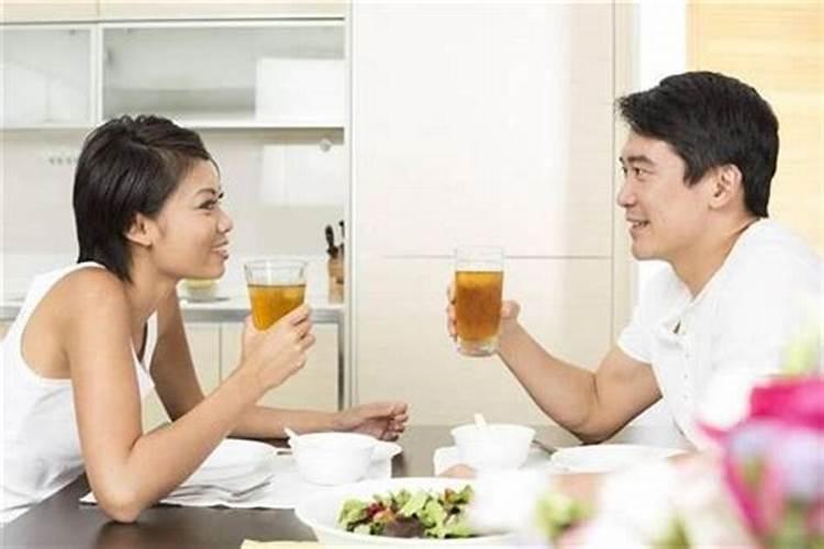 梦见与陌生人吃饭的预兆